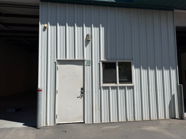620 Hedburg Way, Oakdale, CA for lease Primary Photo- Image 1 of 2