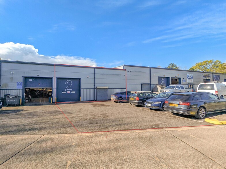 Larchwood Av, Havant for lease - Building Photo - Image 1 of 1