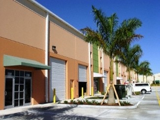 Plus de détails pour 7766 SW Jack James Dr, Stuart, FL - Industriel/Logistique à louer