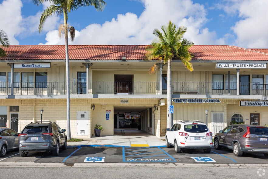 10900-10956 Los Alamitos Blvd, Los Alamitos, CA à louer - Photo du bâtiment - Image 3 de 6