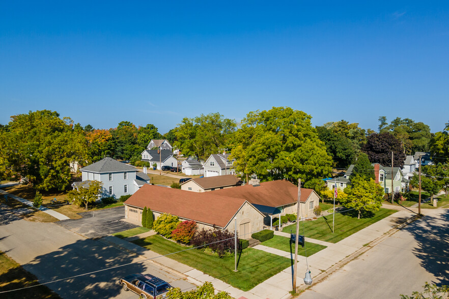 312 Pine St, Elk Rapids, MI for sale - Building Photo - Image 2 of 42