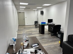 440 E Sample Rd, Pompano Beach, FL for lease Interior Photo- Image 2 of 3