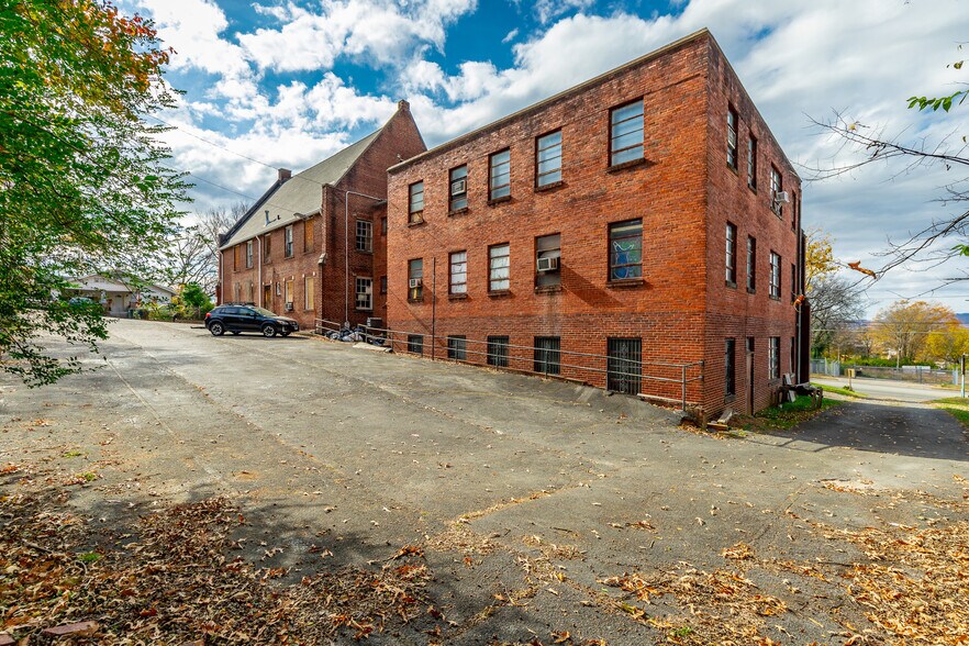 1542 Dodds Ave, Chattanooga, TN à vendre - Photo du bâtiment - Image 3 de 12
