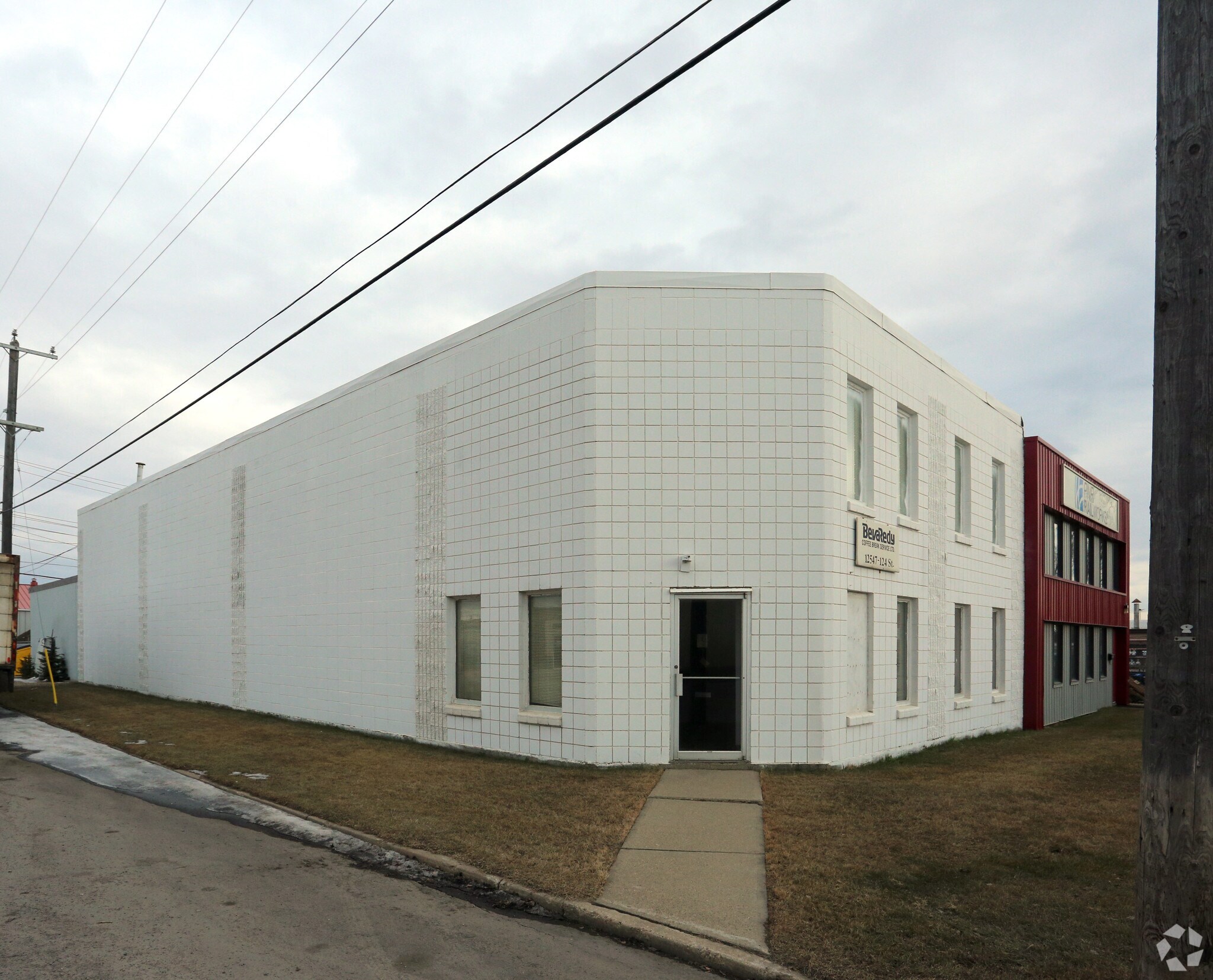 12547 124th St NW, Edmonton, AB for sale Primary Photo- Image 1 of 1