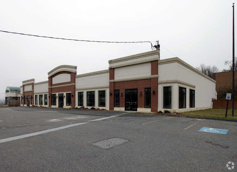 5014-5022 West Chester Pike, Newtown Square, PA à vendre - Photo du bâtiment - Image 2 de 12