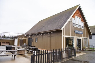 105 S Main St, Coupeville, WA à louer Autre- Image 1 de 3