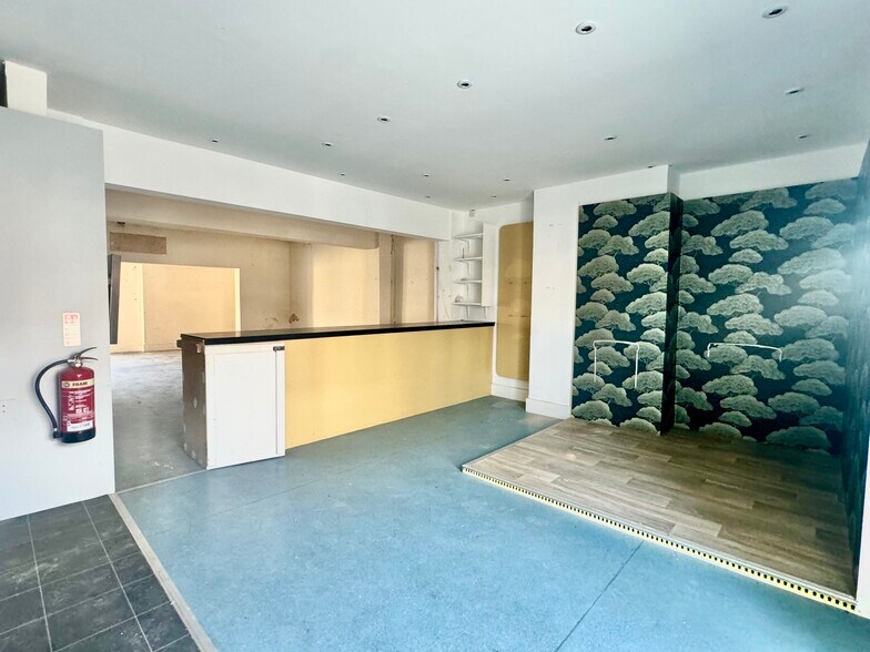 58 Wolverton Rd, Milton Keynes à vendre - Photo du bâtiment - Image 3 de 5