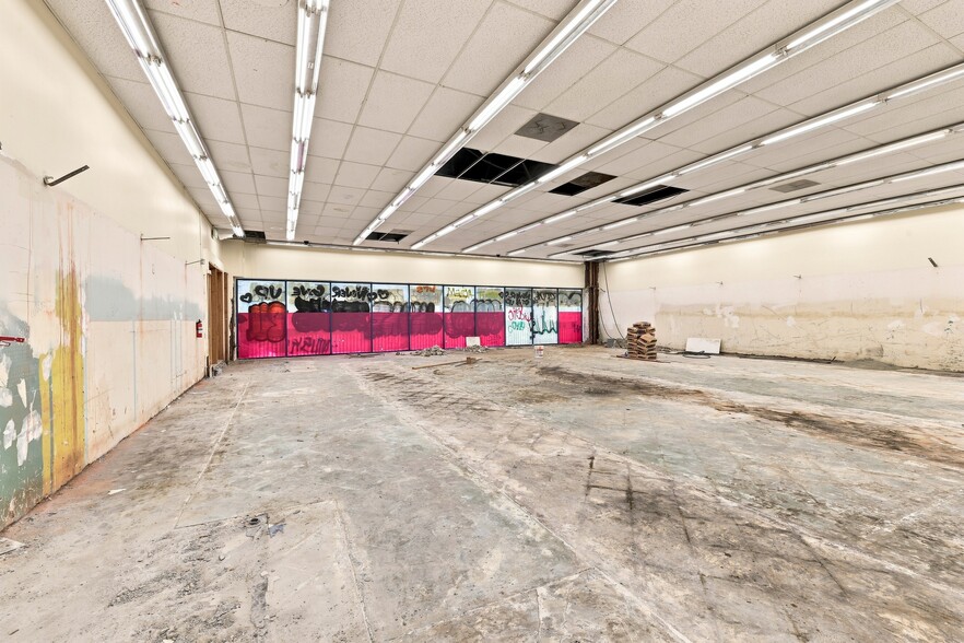 6745 Van Nuys Blvd, Van Nuys, CA for lease - Interior Photo - Image 3 of 13