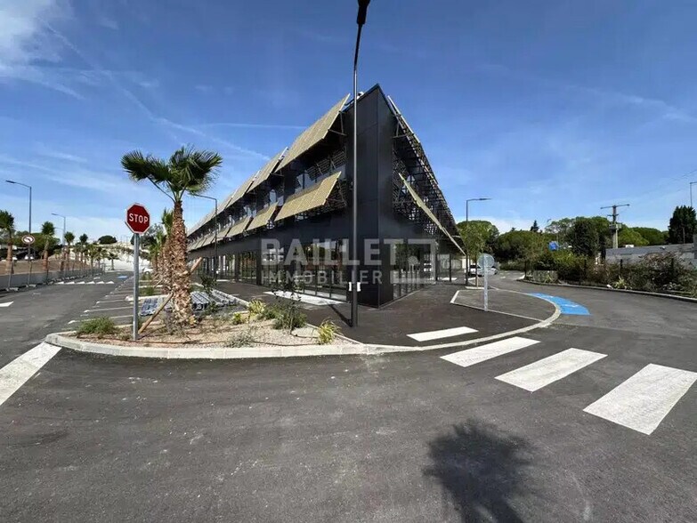 Office in Puget-sur-Argens for sale - Building Photo - Image 2 of 10