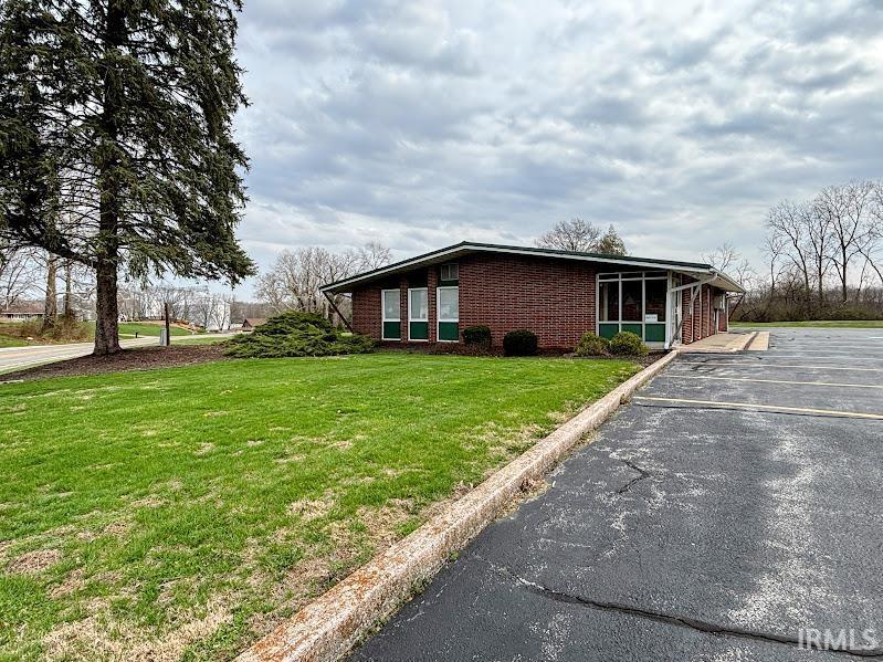 605 E 7th St, Burlington, IN à vendre Photo du bâtiment- Image 1 de 3