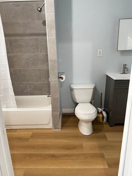 1077 Main St, Manchester, CT à vendre - Photo du bâtiment - Image 3 de 9