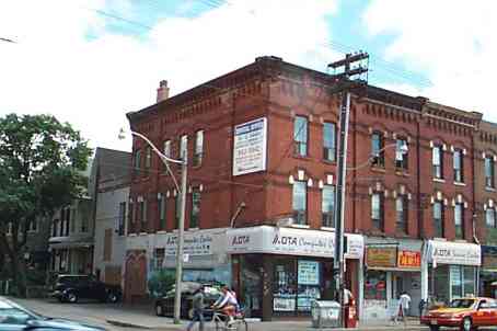 326 College St, Toronto, ON à vendre Photo principale- Image 1 de 1