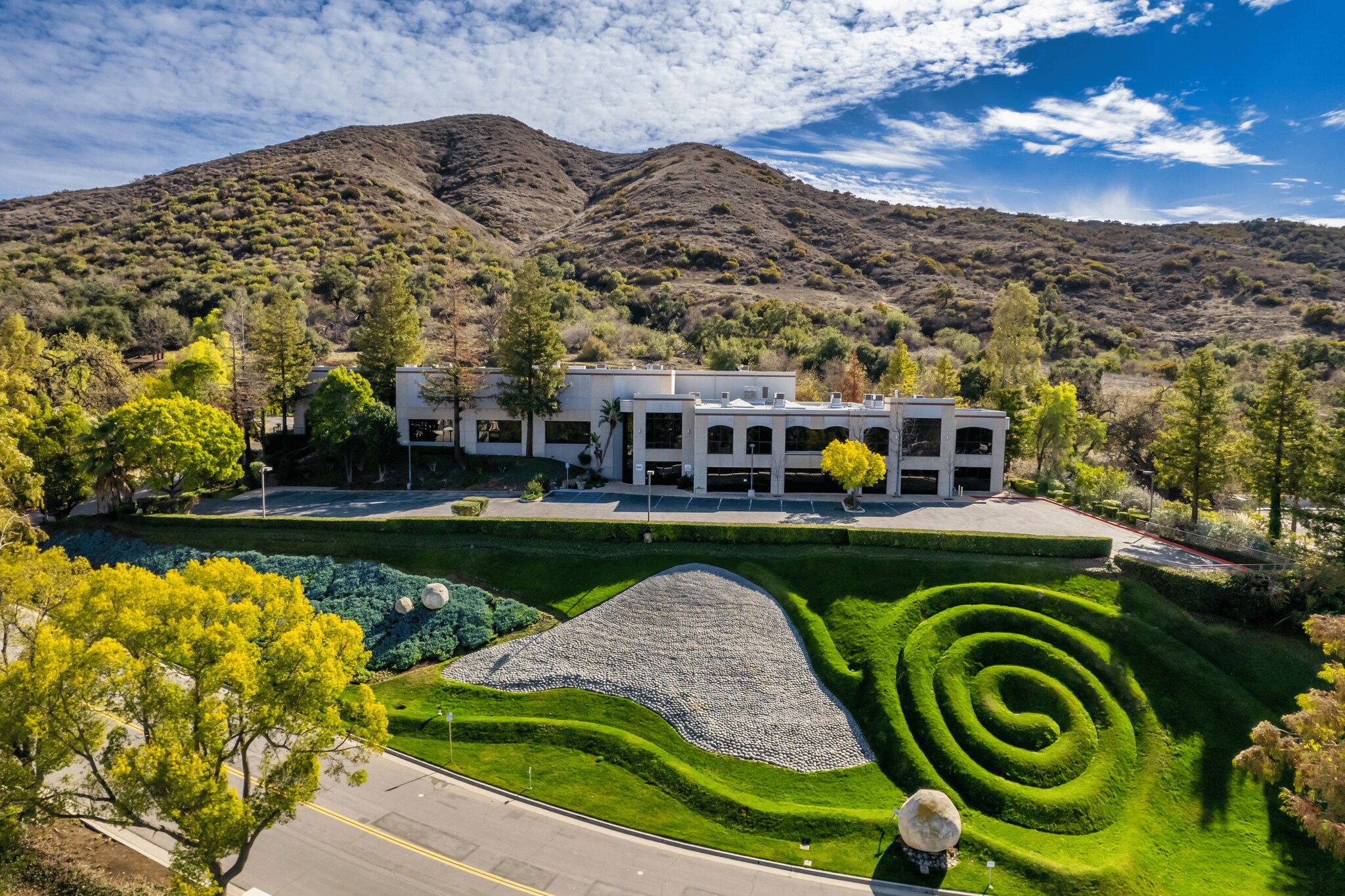 31280 Oak Crest Dr, Westlake Village, CA à louer Photo du bâtiment- Image 1 de 7