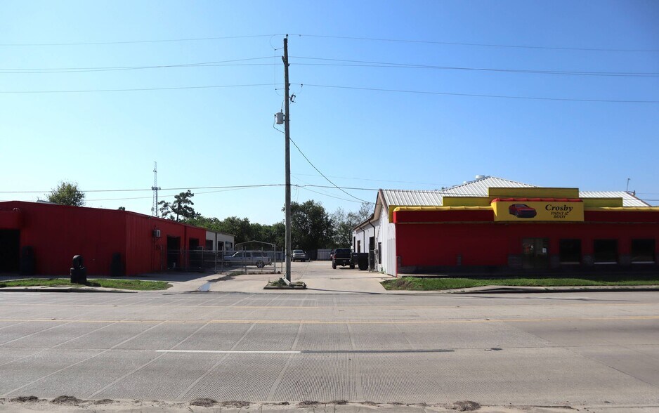 5219 FM 2100, Crosby, TX à vendre - Photo du bâtiment - Image 2 de 15