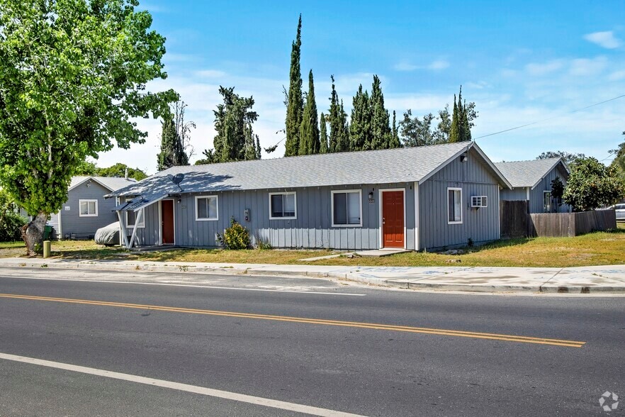 6860 Walnut Ave, Winton, CA for sale - Building Photo - Image 2 of 25