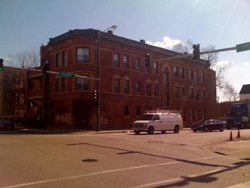 2759 W Augusta Blvd, Chicago, IL for lease - Building Photo - Image 2 of 2