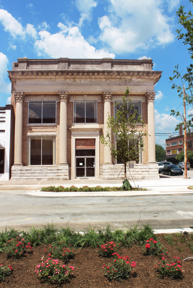 136 N Queen St, Kinston, NC for sale - Primary Photo - Image 1 of 1