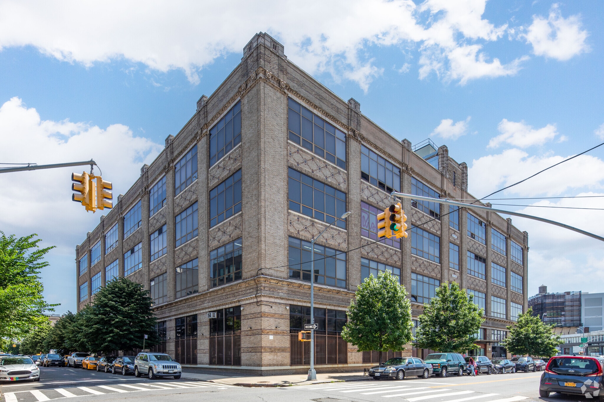 34-01 38th Ave, Long Island City, NY for lease Building Photo- Image 1 of 2