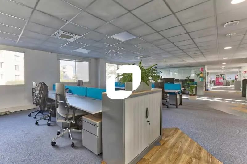 Office in Évry-Courcouronnes for lease - Building Photo - Image 3 of 16