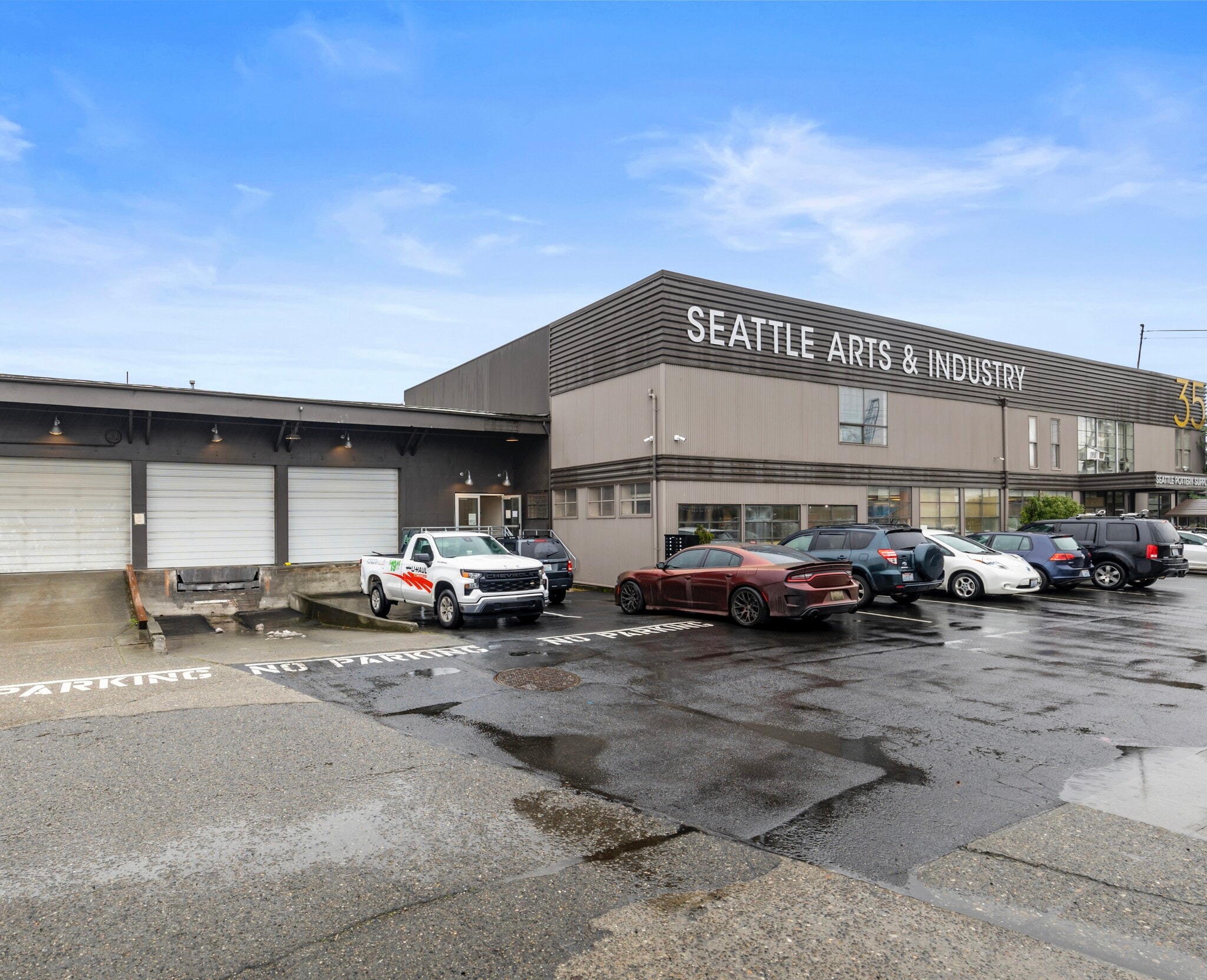 35 S Hanford St, Seattle, WA for lease Primary Photo- Image 1 of 6
