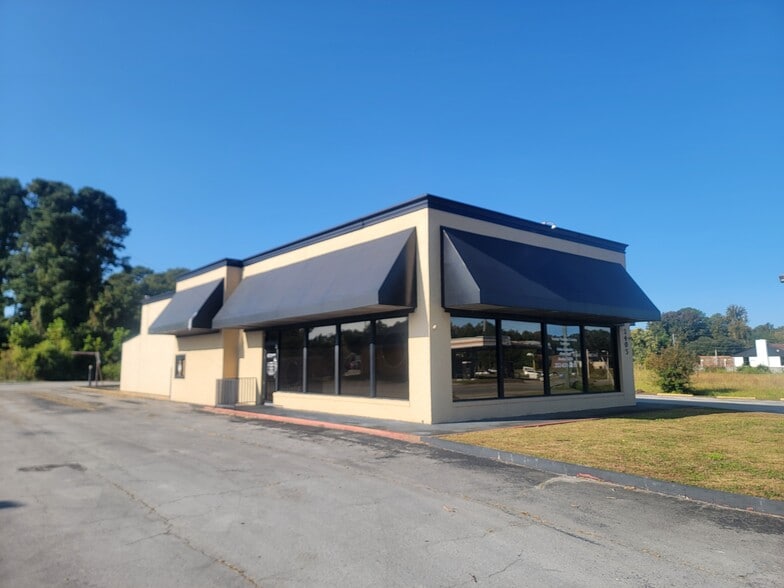 2405 Neuse Blvd, New Bern, NC à vendre - Photo du bâtiment - Image 3 de 20