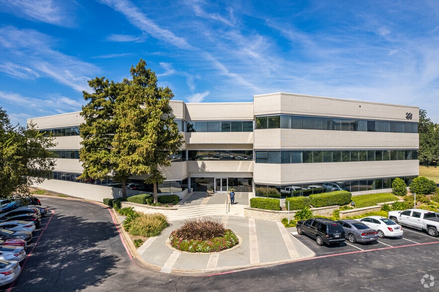 2929 N Central Expy, Richardson, TX à louer - Photo du bâtiment - Image 1 de 9