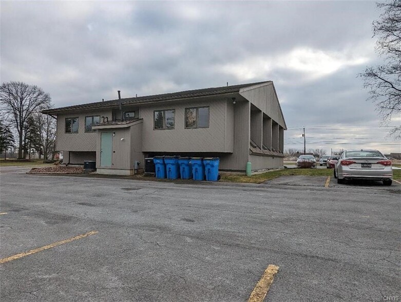 4955 W Taft Rd, Liverpool, NY à vendre - Photo du b timent - Image 2 de 2