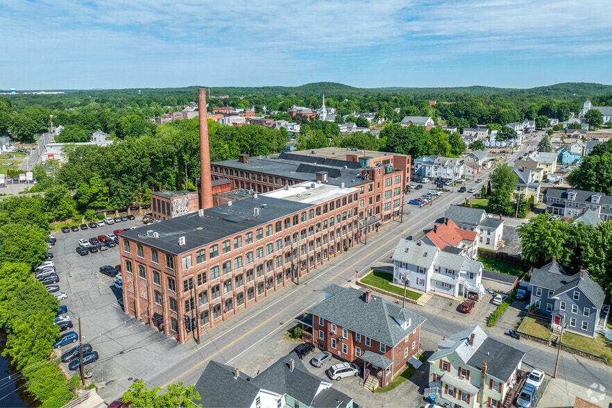 43 Broad St, Hudson, MA for lease - Aerial - Image 1 of 14