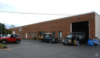 Plus de détails pour 79 Old Windsor Rd, Bloomfield, CT - Industriel à vendre