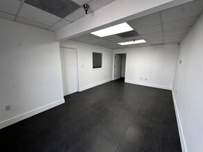 8740-8890 NW 102nd St, Medley, FL for lease Interior Photo- Image 2 of 4