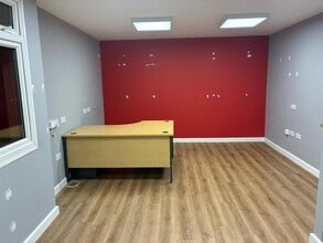 Brympton Way, Yeovil for lease Interior Photo- Image 2 of 4