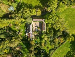 Mazzard Farm Holiday Cottages, West Hill, DEV - Aerial  map view