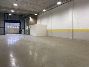 Industriel dans Badalona, Barcelona à louer Photo intérieure- Image 2 de 19