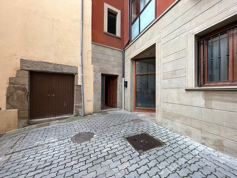 Calle de García Goyena, Tafalla, Navarre à vendre - Photo du bâtiment - Image 2 de 9