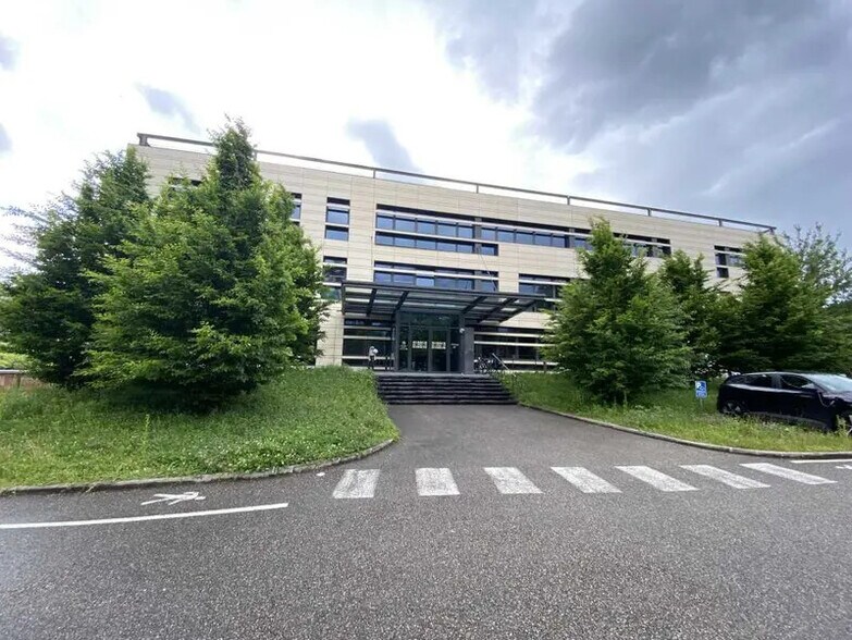 21 Chemin De La Sauvegarde, Écully à louer - Photo du bâtiment - Image 2 de 11