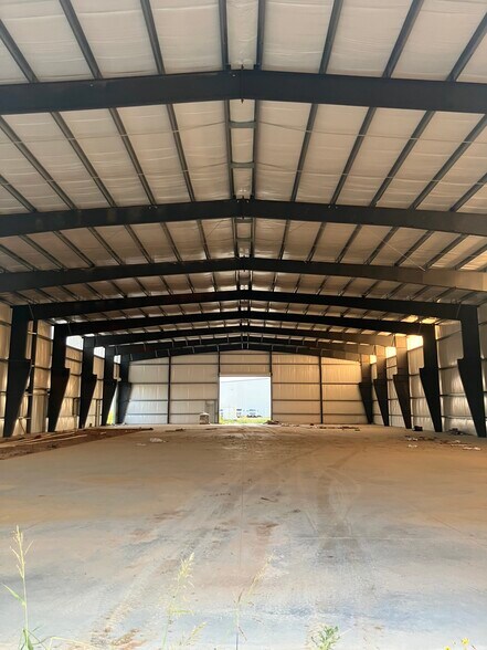 15315 Old Humble Rd, Humble, TX à louer - Photo du bâtiment - Image 3 de 3