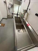 400 Pine St, Seattle, WA for lease Interior Photo- Image 2 of 3