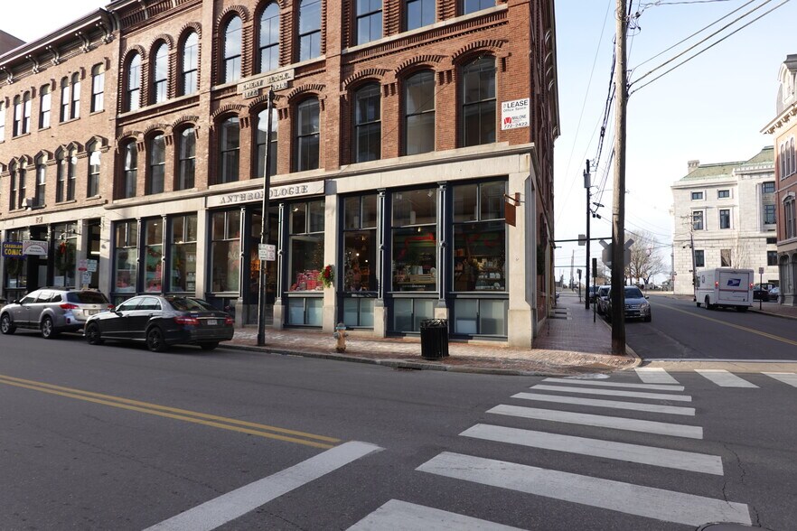 66 Pearl St, Portland, ME à louer - Photo du bâtiment - Image 1 de 1