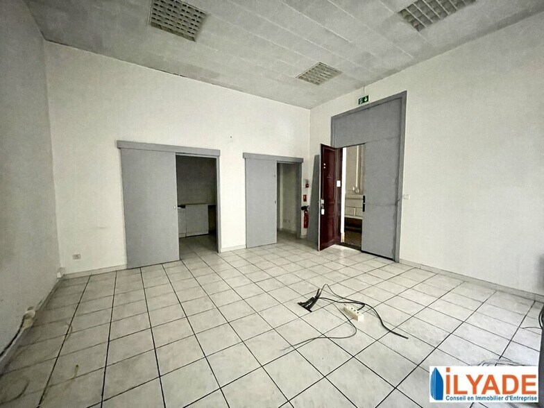 26 Rue Edouard Delanglade, Marseille à louer - Photo intérieure - Image 3 de 4