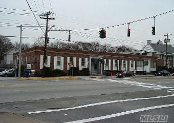 99 Hillside Ave, Williston Park, NY for lease - Building Photo - Image 3 of 17