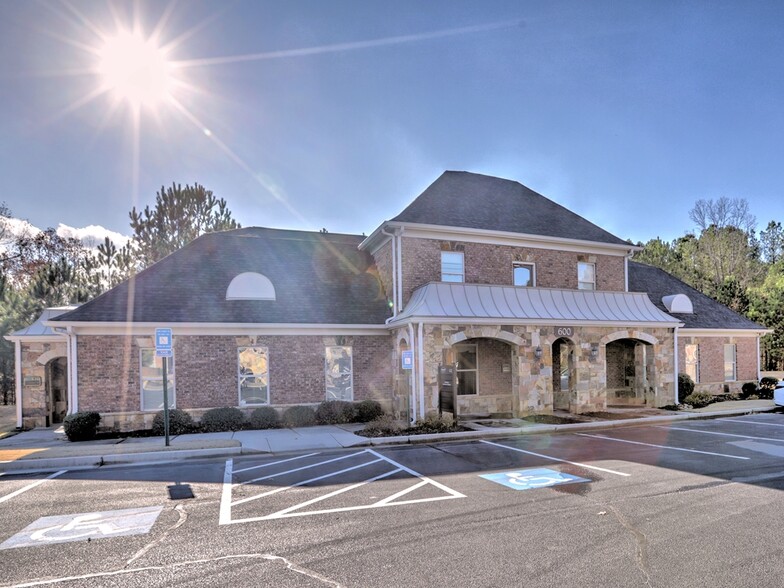 2487 Cedarcrest Rd, Acworth, GA for sale - Building Photo - Image 1 of 1