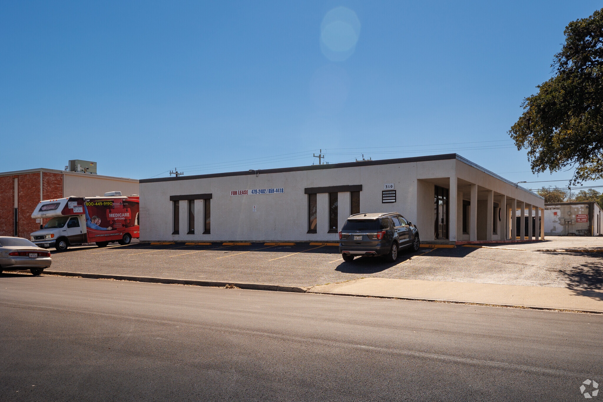 322 Breesport St, San Antonio, TX for lease Primary Photo- Image 1 of 4