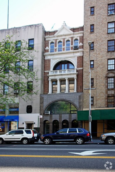 55 W 86th St, New York, NY à louer - Photo du bâtiment - Image 3 de 6