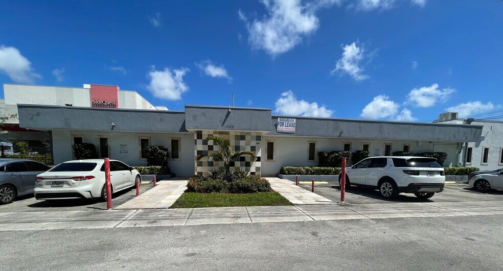 12355 NE 13th Ave, North Miami, FL à louer - Photo du bâtiment - Image 2 de 6