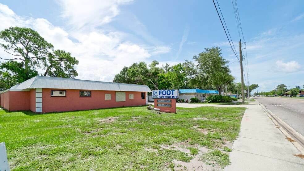 3003 26th St, Bradenton, FL à vendre - Photo du bâtiment - Image 3 de 18