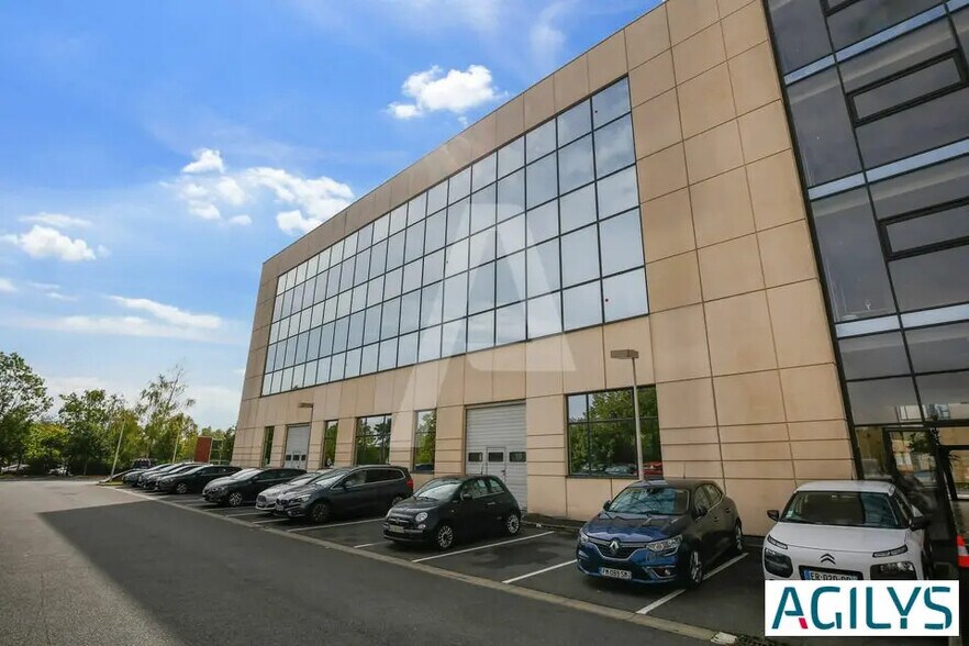 Flex dans Les Ulis à louer - Photo du bâtiment - Image 2 de 8