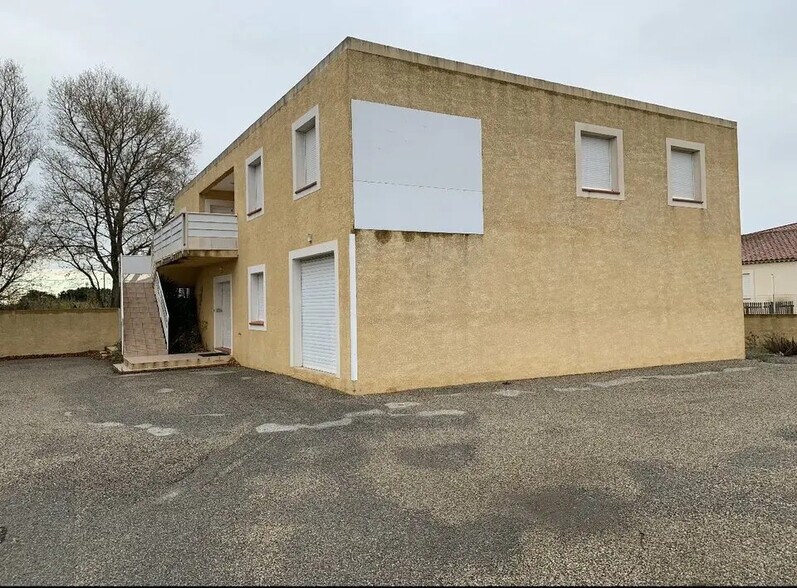 Commerce de détail dans Fos-sur-Mer à louer - Photo du bâtiment - Image 1 de 4