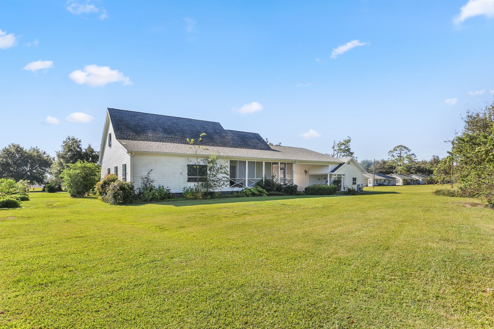 402 W 121st St, Cut Off, LA for sale Primary Photo- Image 1 of 31