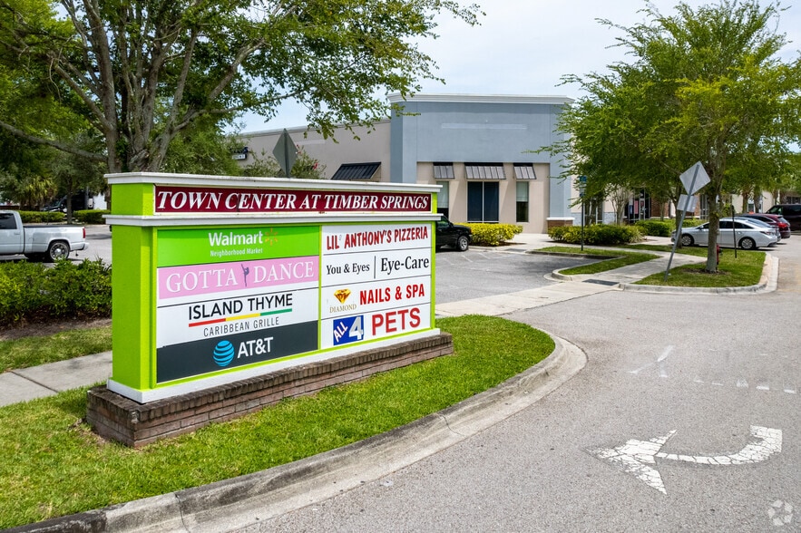 401-457 S Avalon Park Blvd, Orlando, FL for lease - Building Photo - Image 2 of 5