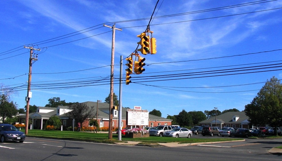 1149 Old Country Rd, Riverhead, NY for lease - Building Photo - Image 2 of 10